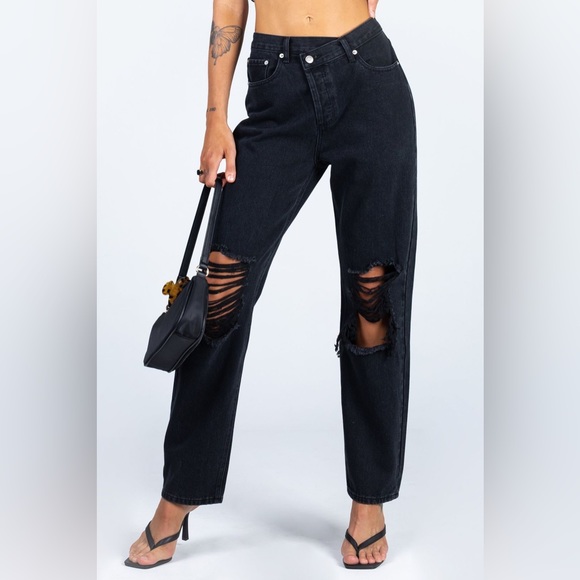 Holly Asymmetric Ripped Mid Rise Boyfriend Jeans